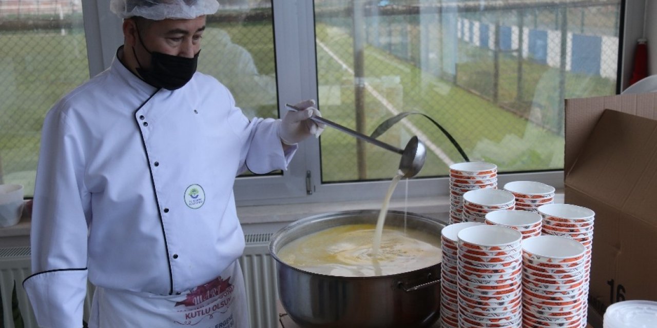 Ergene’de Yüzlerce Sofraya Sıcak Yemek