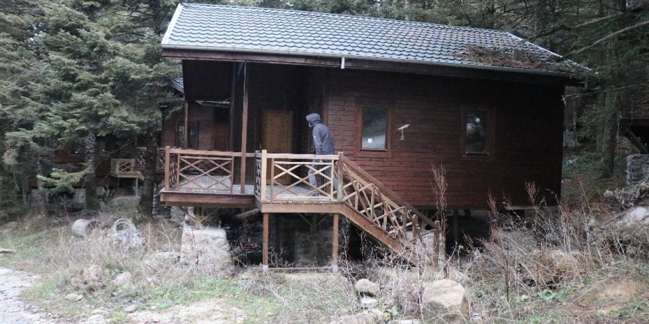 Gölcük Tabiat Parkı’nda 25 Bungalov Ev 3 Yıldır Atıl Halde Bekliyor