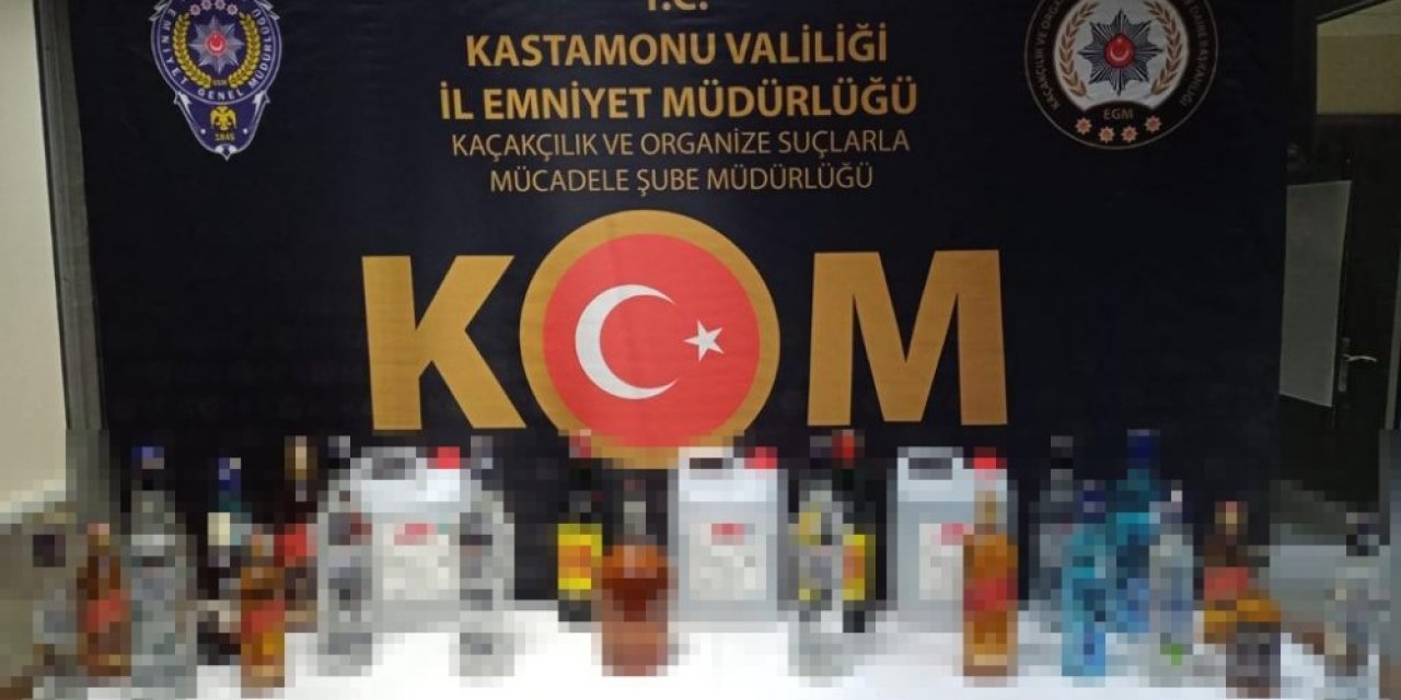 Sahte İçkileri Satmaya Çalışan 2 Kişi Gözaltına Alındı