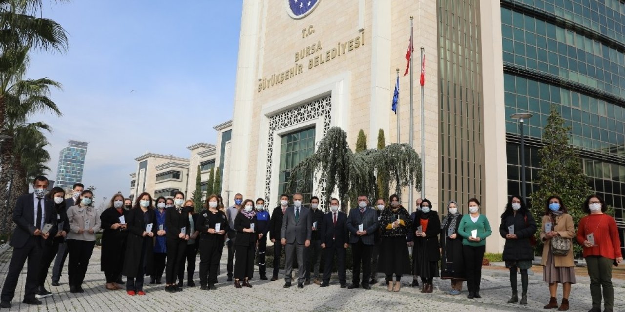 Gönüllü İç Denetçilere Plaket