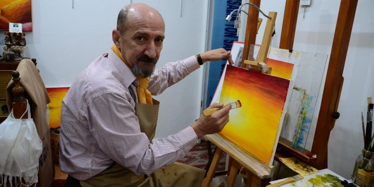 Antalyalı Ressam 36’ıncı Kişisel Resim Sergisini Sanatseverlerle Buluşturdu