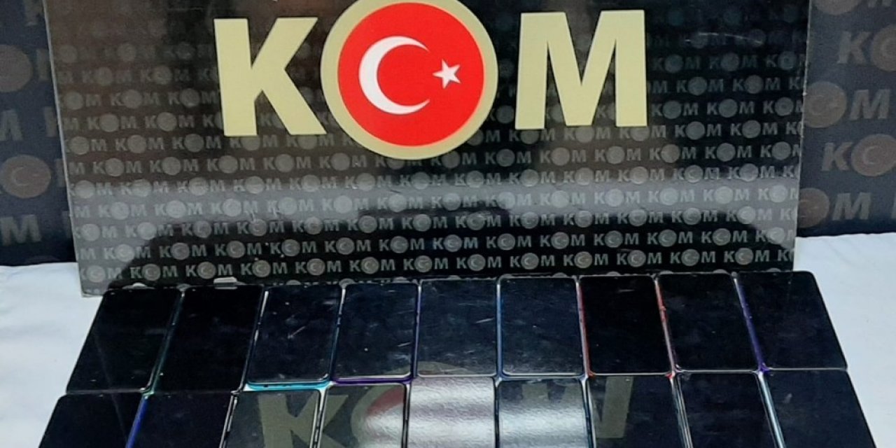 Batman’da 22 Adet Gümrük Kaçağı Cep Telefonu Ele Geçirildi