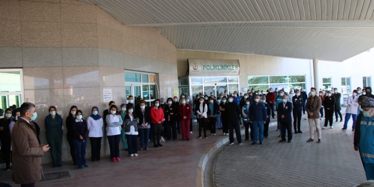 Koronadan Hayatını Kaybeden Doktor Anıldı