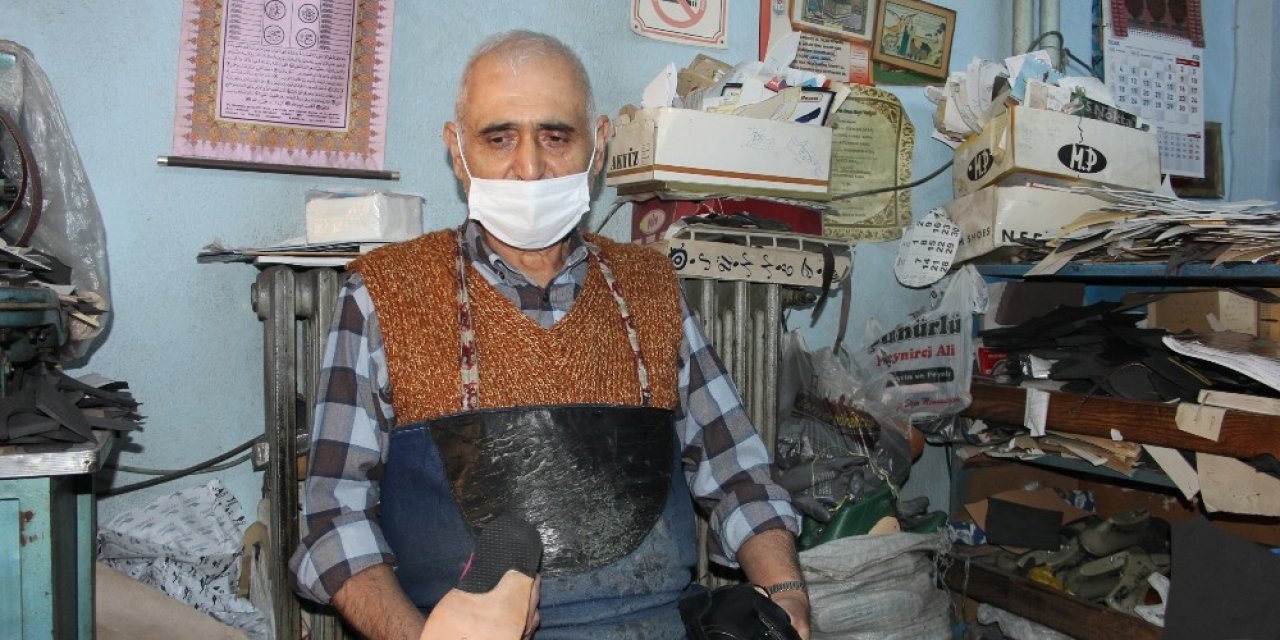 Isparta’da El Emeği Ayakkabı Üretimi Teknolojiye Direniyor