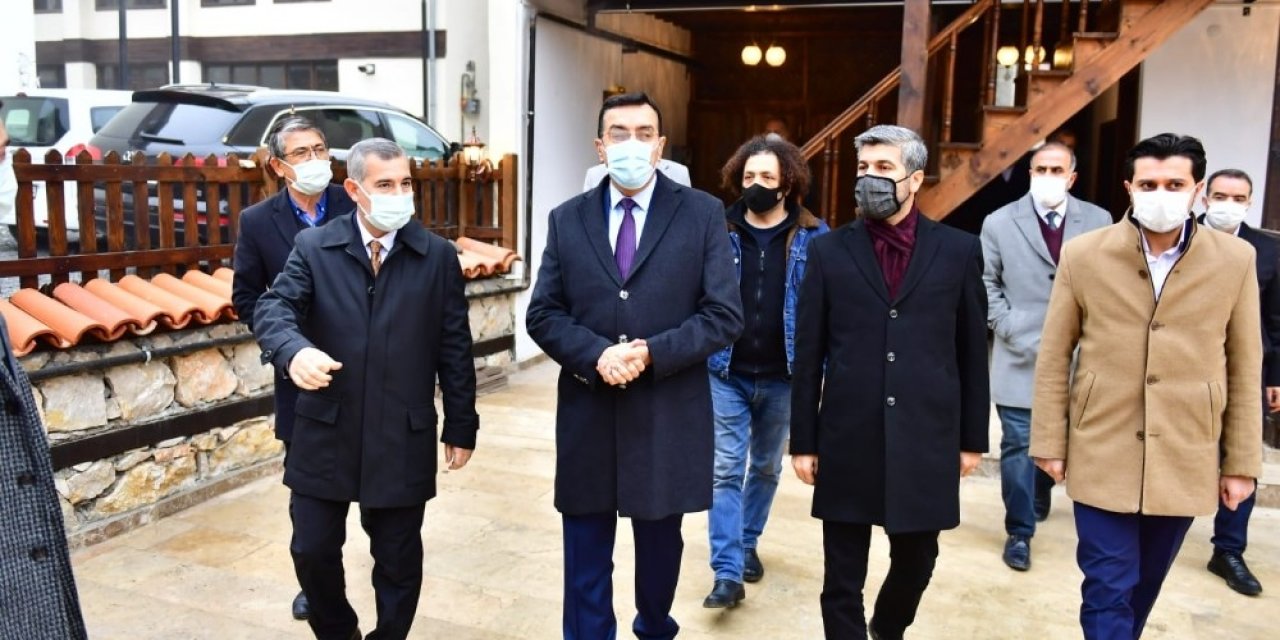 Tüfenkci, Tarihi Yeşilyurt Konaklarını İnceledi