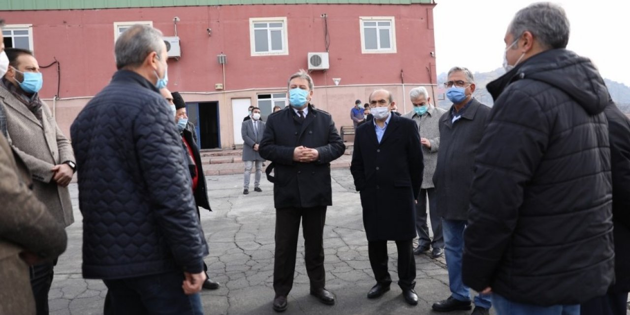 Başkan Palancıoğlu Meclis Üyelerine Geri Dönüşüm Tesisini Gezdirdi