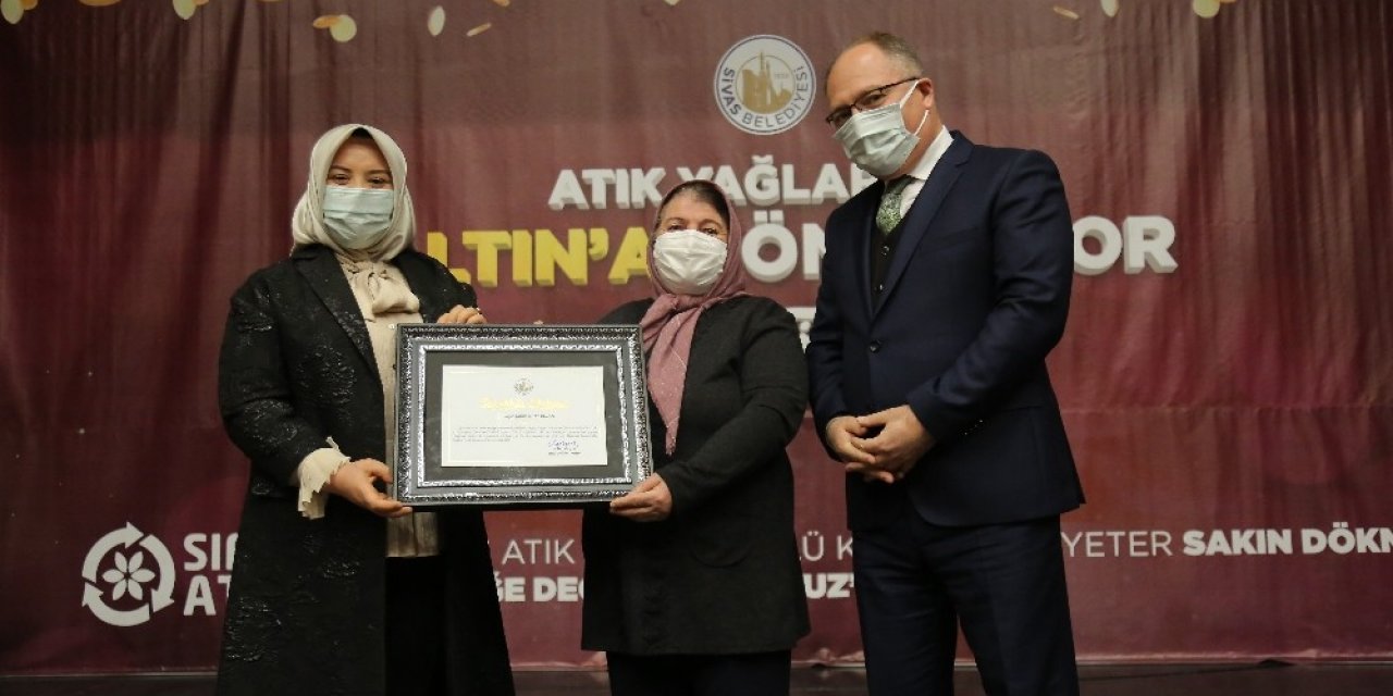 Atık Yağ Biriktirip Çeyrek Kazandılar