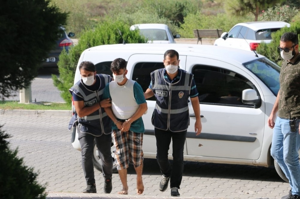 "Alkollüydüm, yanlışlıkla göğüslerini elledim, pişmanım"