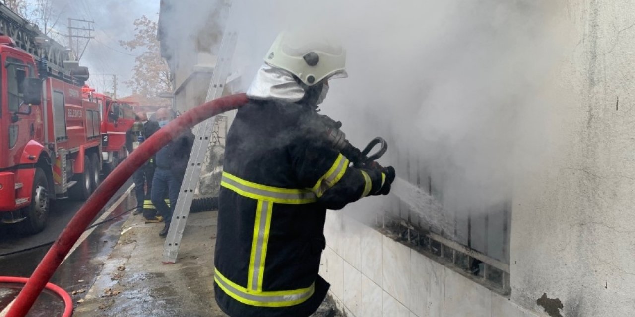 Isparta’da Üçüncü Kez Yanan Ev Kullanılamaz Hale Geldi