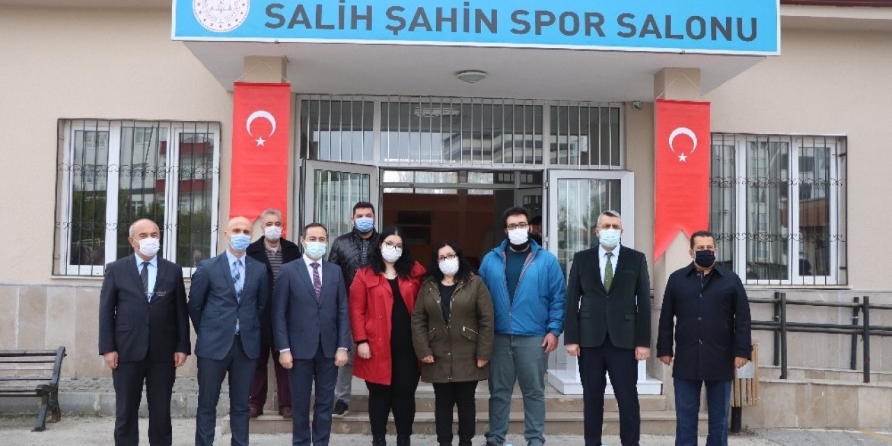 Milli Güreşçinin Adı Spor Salonunda Yaşayacak