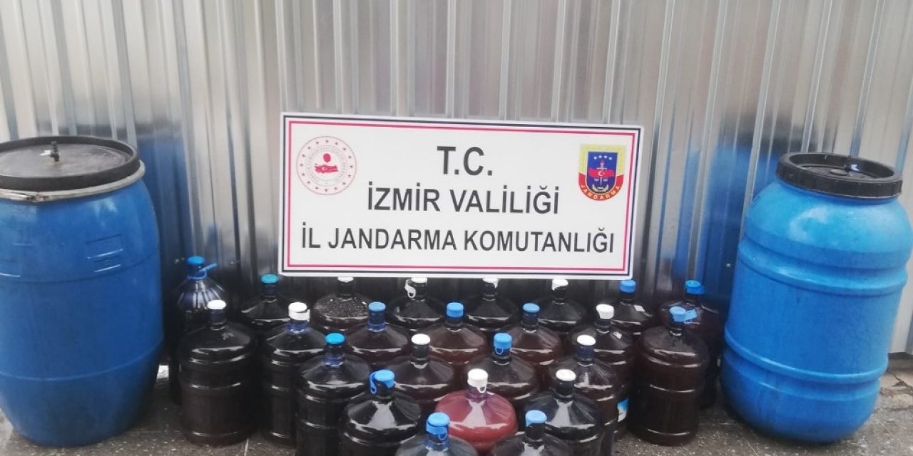 İzmir’de Kaçak İçki Operasyonu: 880 Litre Kaçak Kırmızı Şarap Ele Geçirildi