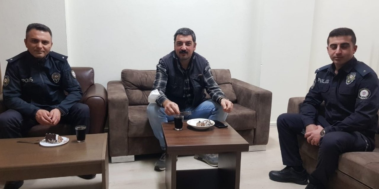 Gömeç Polisi Gazetecileri Unutmadı