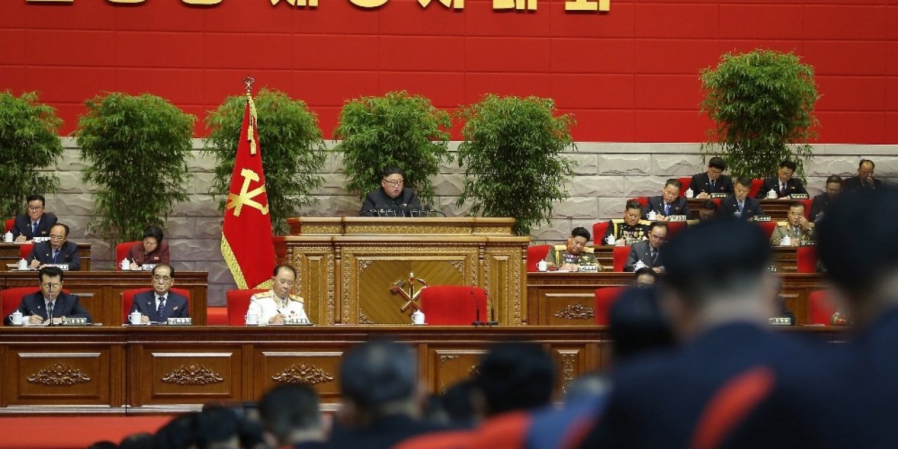Kuzey Kore Lideri Kim Jong-un: "dış Politikamız En Büyük Düşmanımız Abd’yi Bastırmaya Odaklanmalı"