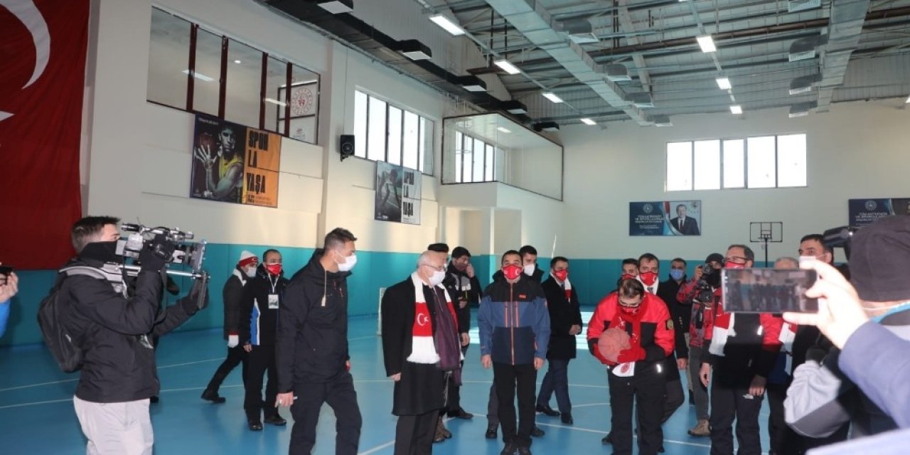 Sarıkamış Gençlik Merkezi Açıldı