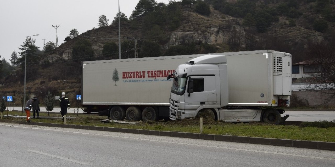 Burdur’da Trafik Kazası Ucuz Atlatıldı