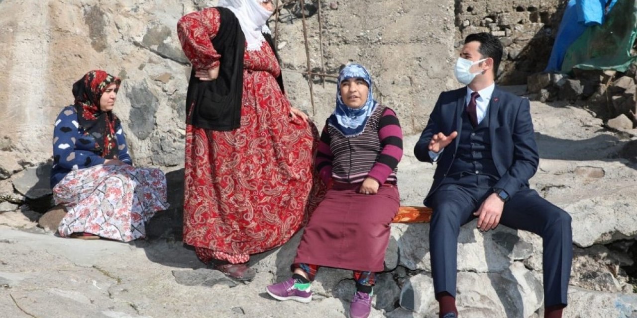 Yenişehir Kaymakamı Beşikci Vatandaşlarla Bir Araya Geldi