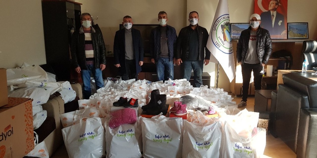 Çatalzeytinliler Derneği’nden Mont Ve Ayakkabı Yardımı