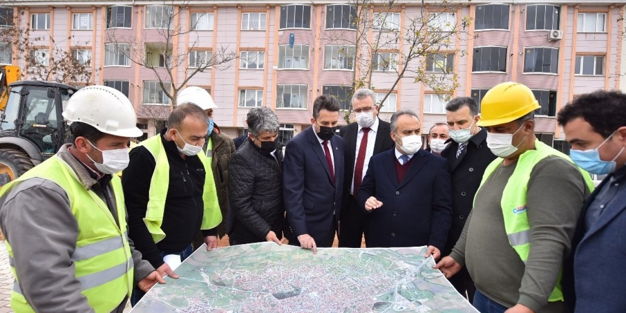 Karacabey’de Alt Yapı Hamlesi Sürüyor