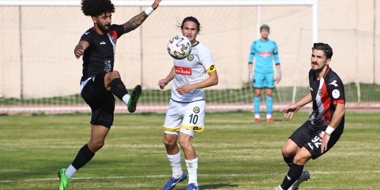 2. Lig: Tarsus İdman Yurdu: 2 - Gmg Kastamonuspor: 0