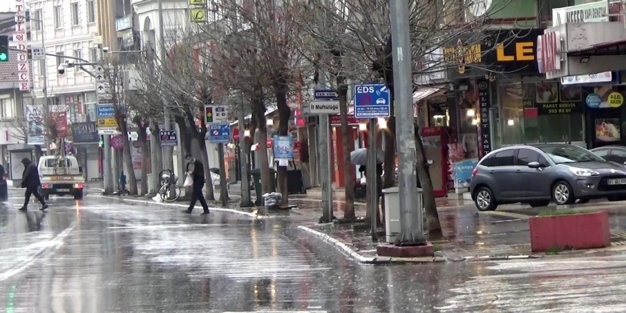 Düzce’de Günlerdir Beklenen Yağmur Bugün Geldi