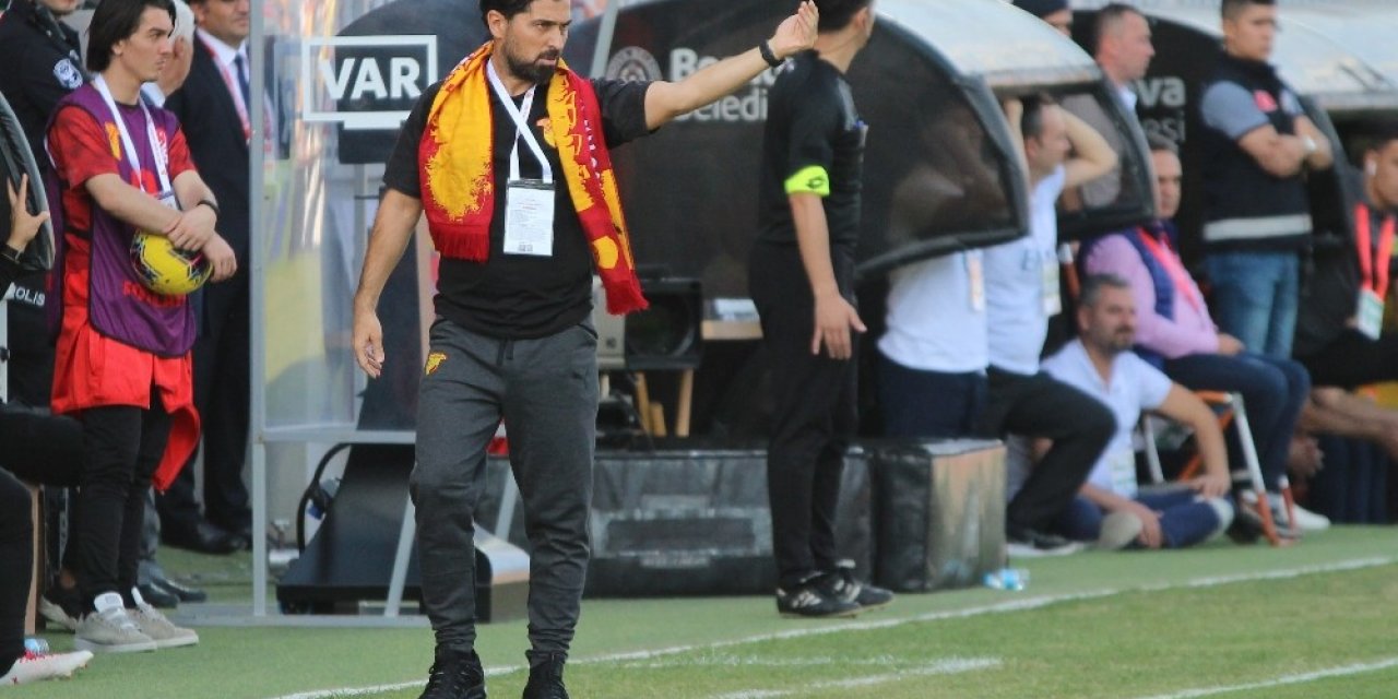 Göztepe, Teknik Direktör İlhan Palut İle Yollarını Ayırdı