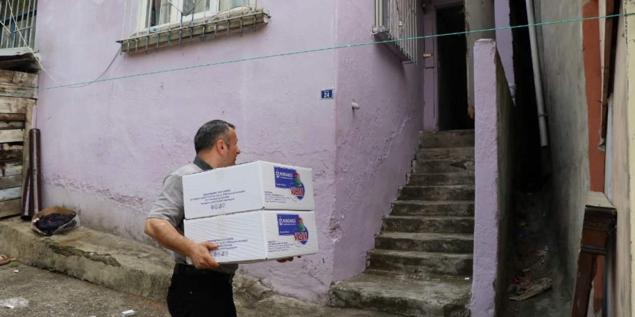 Kocaeli’de İhtiyaç Sahibi Vatandaşlara Sıcak Yemek