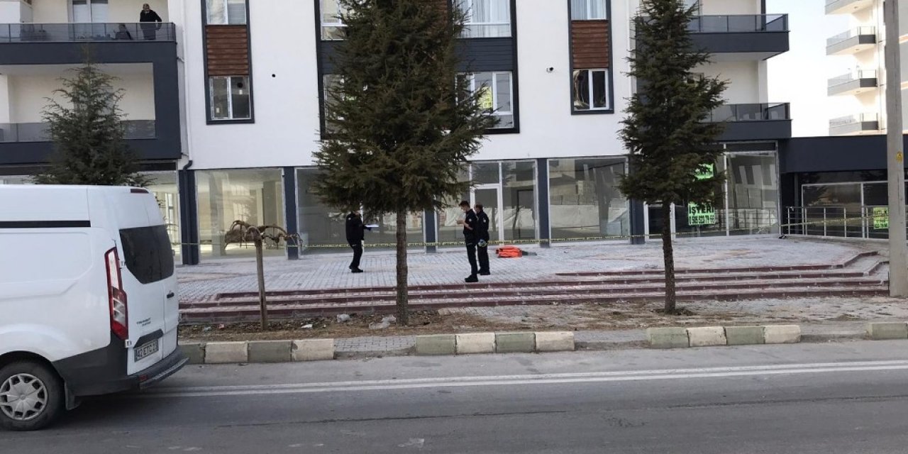 7. Kattan Düşen Şahıs Hayatını Kaybetti