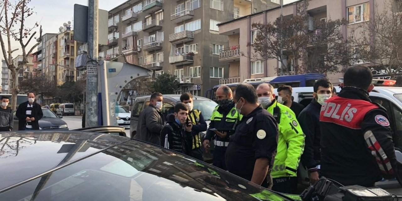 Yoklama Kaçağı Genç Dur İhtarına Uymadı, Kaza Yaptı, 16 Bin 450 Tl Ceza Yedi