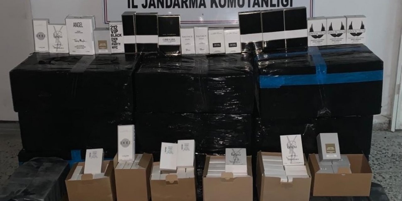 Edirne’de 60 Bin Tl’lik 600 Adet Kaçak Parfüm Ele Geçirildi