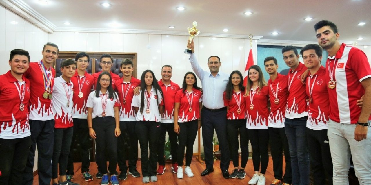 Toroslar Belediyesi Bocce Takımı, Sezonu Şampiyon Olarak Kapattı