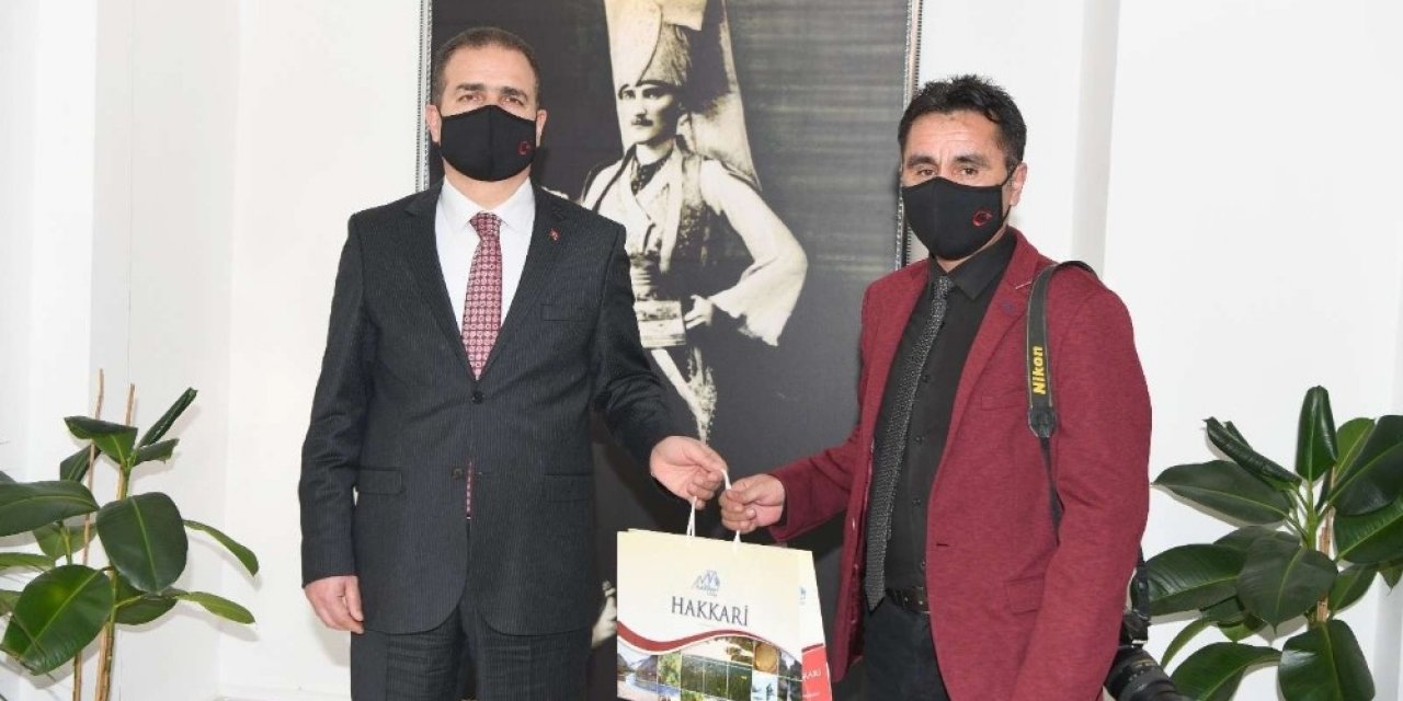Vali Akbıyık Gazetecilerle Bir Araya Geldi