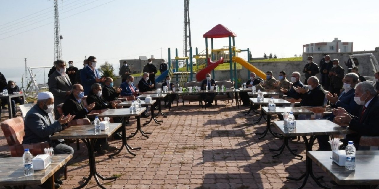 Kahta’da Husumetli Akrabalar 21 Yıl Sonra Barıştırıldı