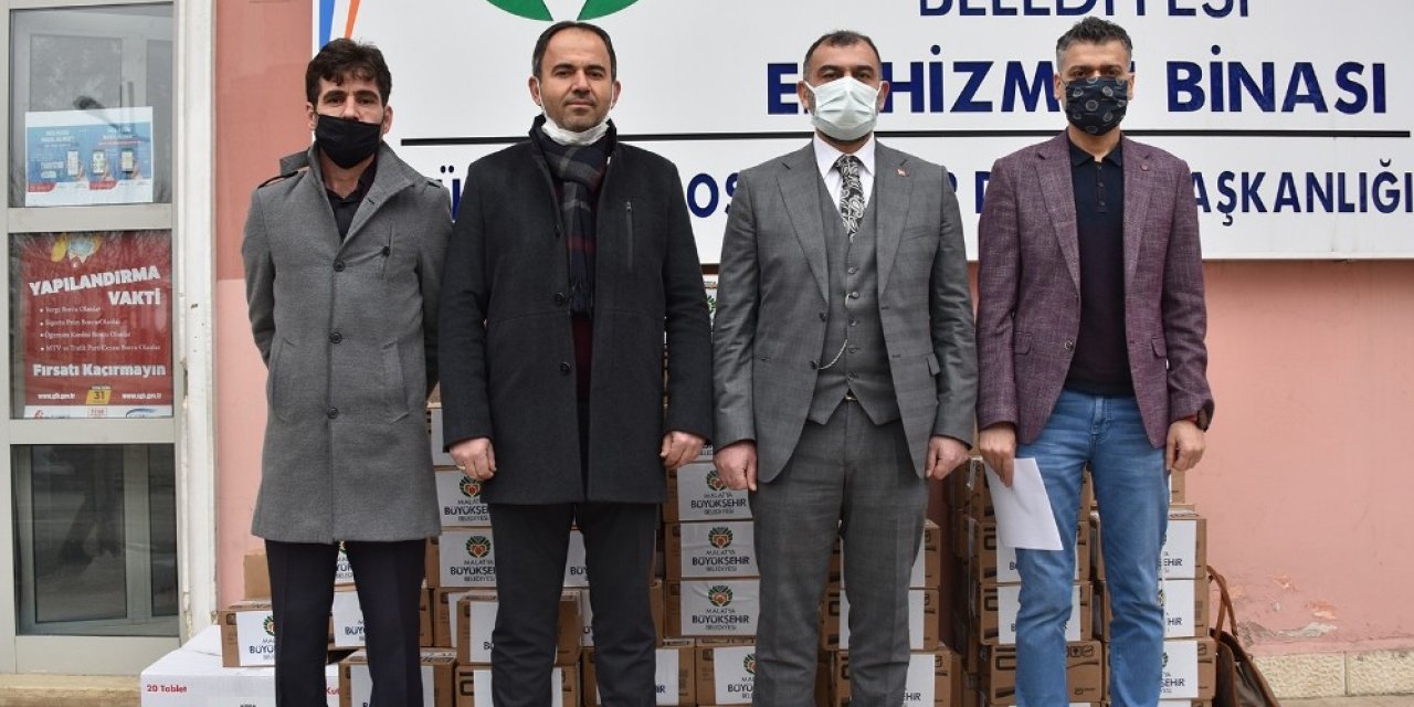Malatya’dan Bayır Bucak Türkmenleri’ne 120 Bin Tl’lik Destek