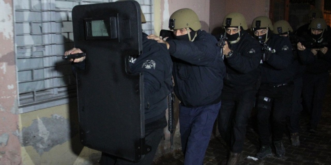 Adana’da Deaş Operasyonu: 6 Gözaltı Kararı