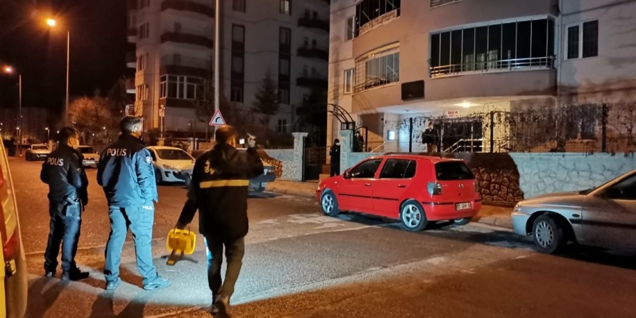 5. Kattan Düşen Genç Kız Ağır Yaralandı