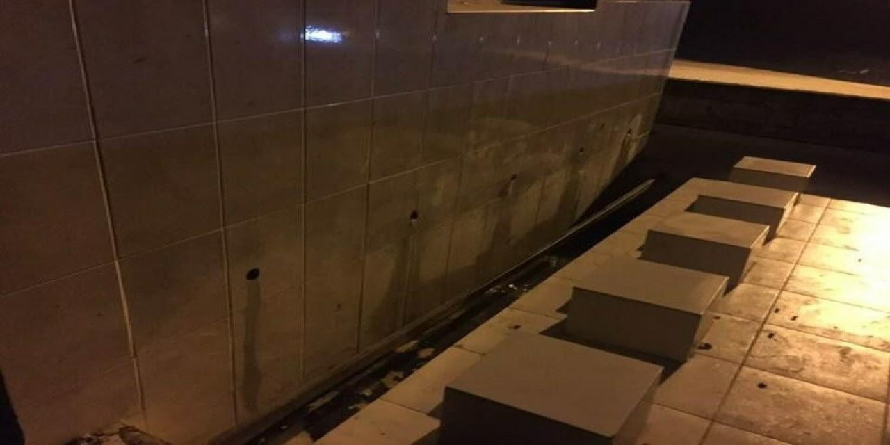 Hırsızlar Bu Kez De Mezarlıktaki Muslukları Çaldı