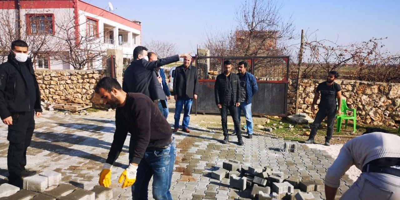 Eğil Belediyesi Kırsal Mahalleleri Parke Taşı İle Döşüyor
