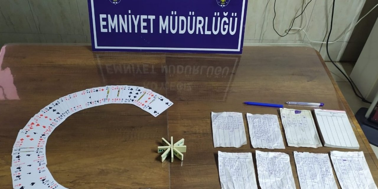 Polis Baskın Yaptı, Çatıda Yakaladı
