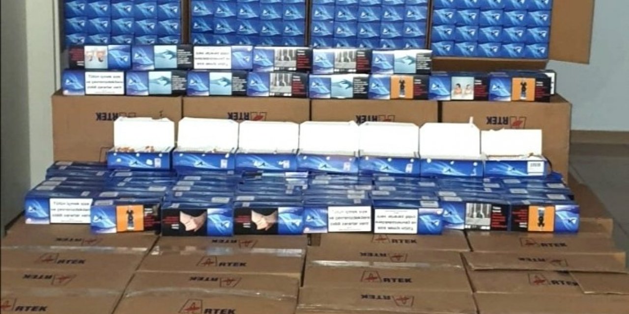 Şüpheli Araçta 400 Bin Adet Makaron Ele Geçirildi