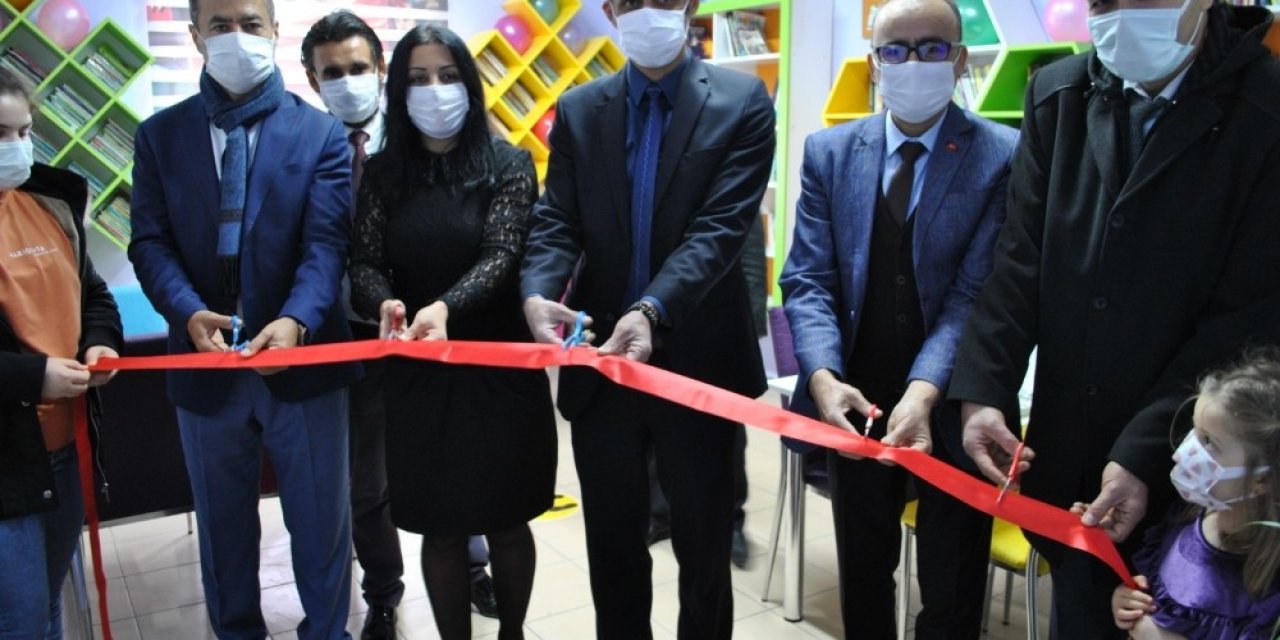 ’kütüphanesiz Okul Kalmasın’ Projesinde 8. Kütüphane Açıldı