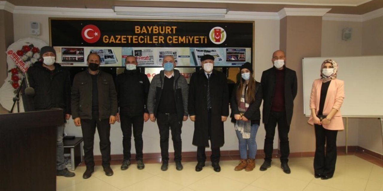 Başkan Pekmezci, Basın Mensuplarını Gazeteciler Cemiyetinde Ziyaret Etti