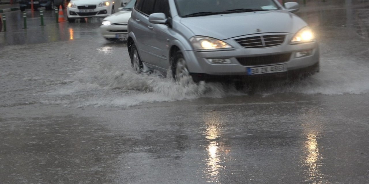 Kırklareli’nde Sağanak Olumsuz Etkiledi