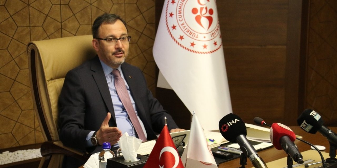 Bakan Kasapoğlu Genç Motor Sporcularını Kabul Etti