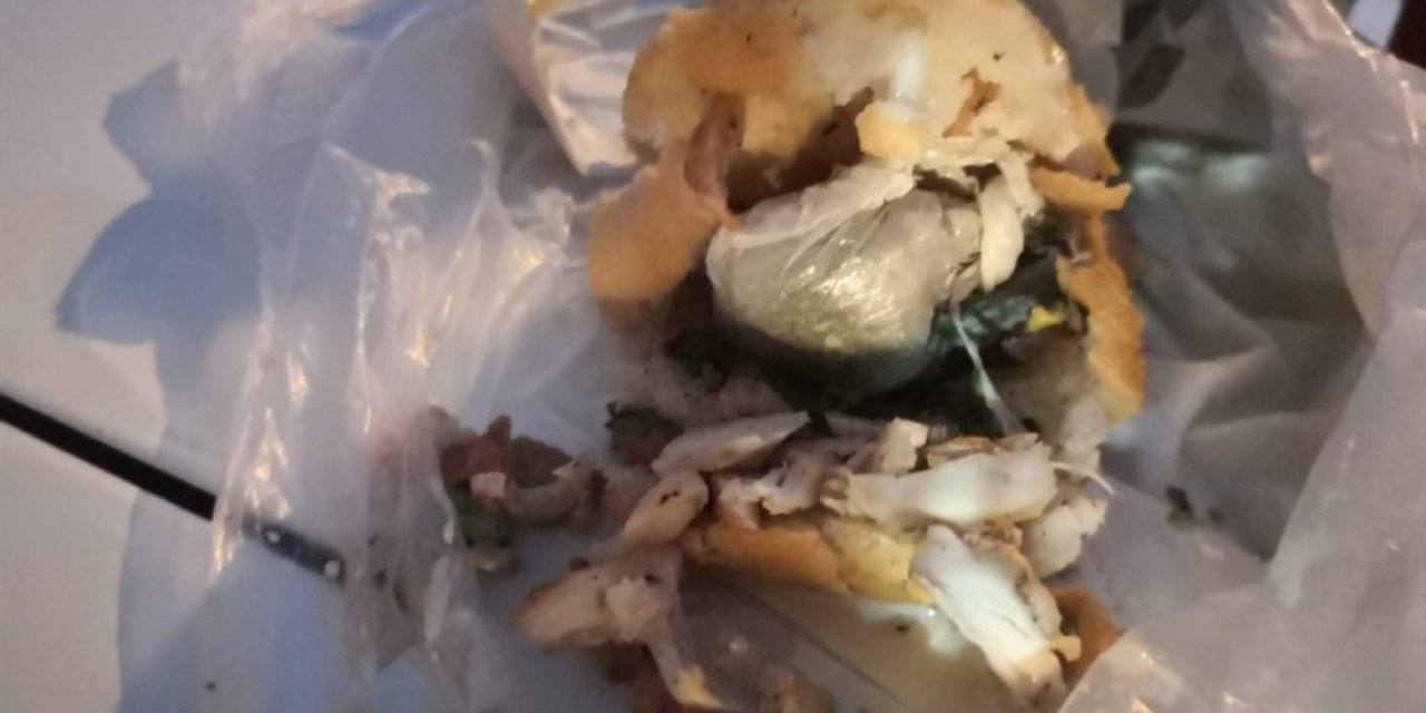 Ekmek Arası Uyuşturucu Narkotik Köpeği Caka’ya Takıldı