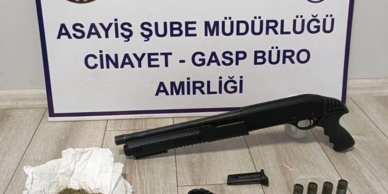 Kocası Tarafından İş Yerine Kilitlenen Kadını Polis Kurtardı