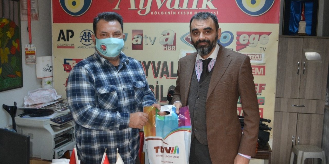 Ayvalık Müftüsü Önal Gazetecileri Unutmadı