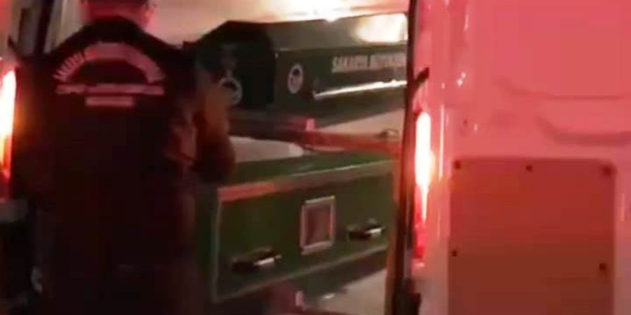 Sakarya’da Çanta İçerisinde Et Ve Kemik Parçaları Bulundu