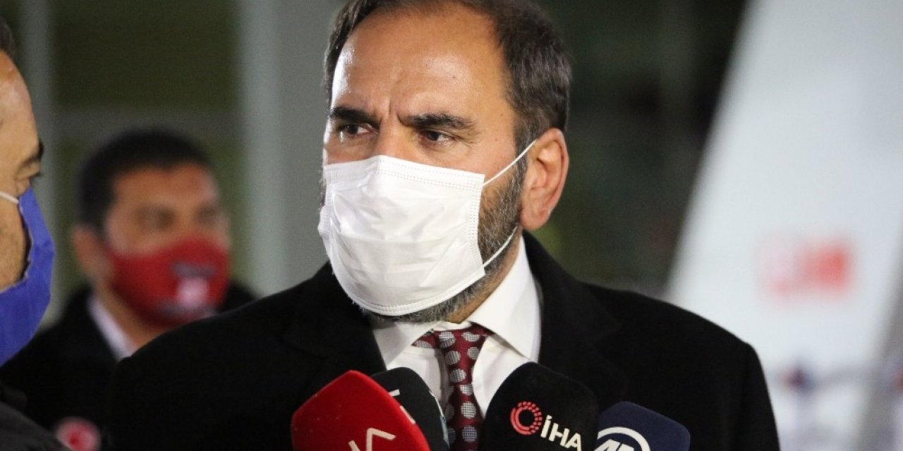 Mecnun Otyakmaz: "hedefimiz Kupayı Kaldırmak"