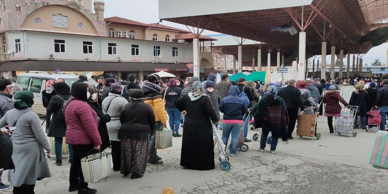 Burdur’da Pazar Girişlerinde Hes Kodu Uygulaması Sonuç Vermeye Başladı