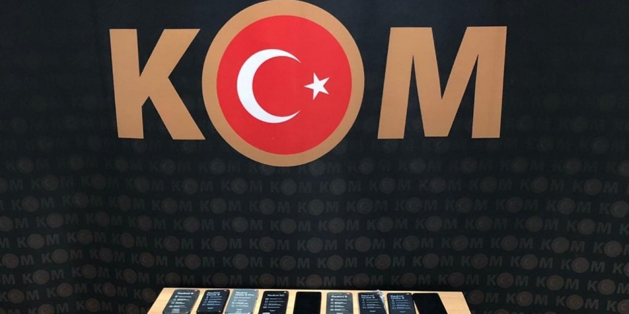 Bitlis’te 38 Adet Gümrük Kaçağı Cep Telefonu Ele Geçirildi